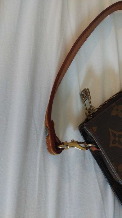 Mala louis vuitton com poucos uso
