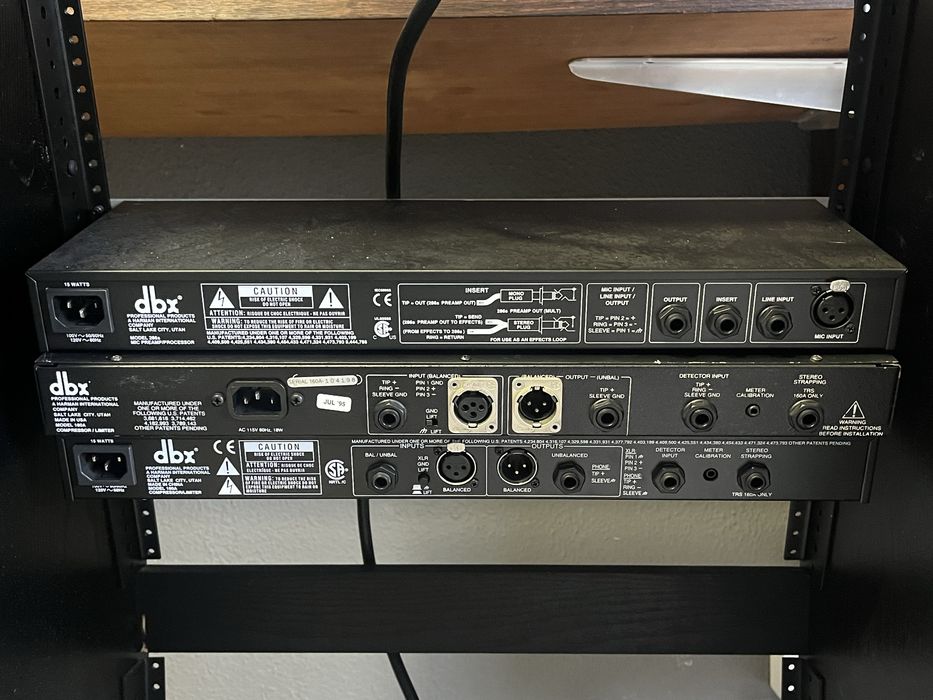 Rack de material de som