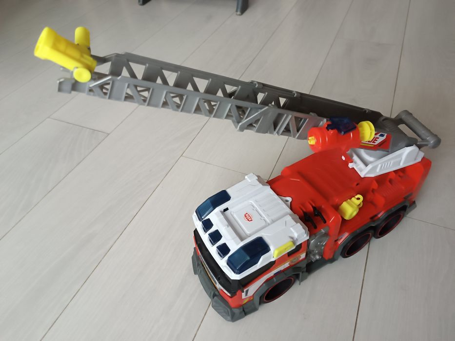 Wóz strażacki dickie toys światło i dźwięk