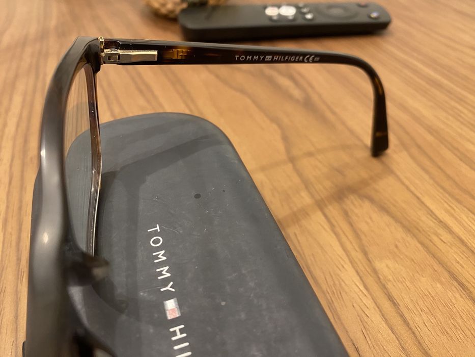 Óculos Tommy Hilfiger