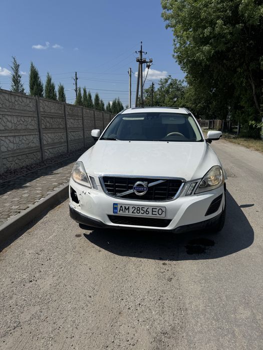 Volvo xc60 2010 awd
