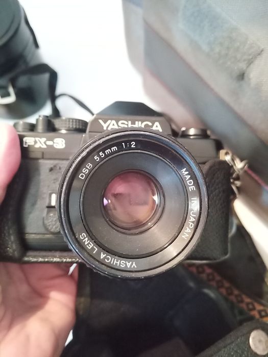 Câmara fotográfica Yashica FX-3