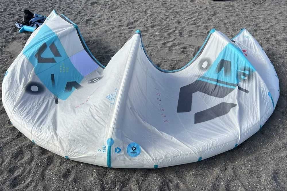 Kitesurfing Duotone EVO z 2020 roku 7m2