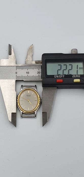 Vintage Seiko Quartz Bicolor Silver + Gold - Made in Japan