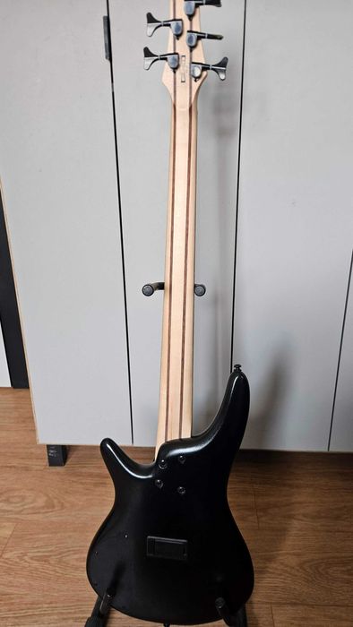 Gitara basowa Ibanez SR-305EB