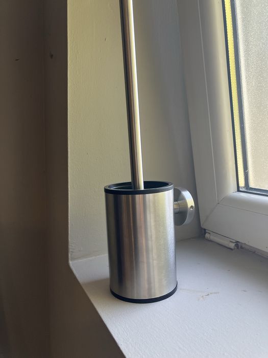 Szczotka wc wisząca