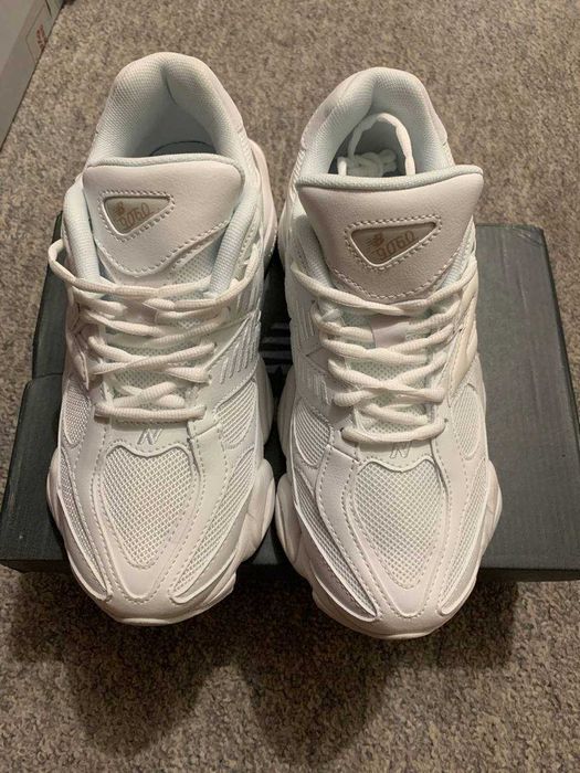 New Balance 9060 Triple White