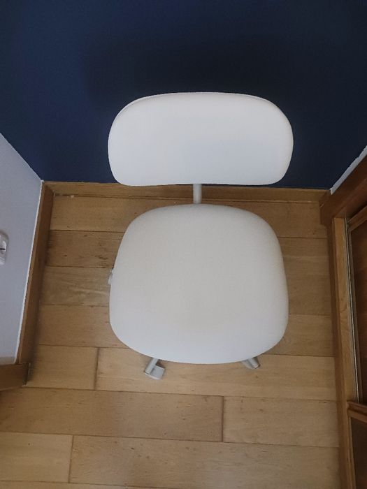 Cadeira giratória BLECKBERGET  IKEA (bege)