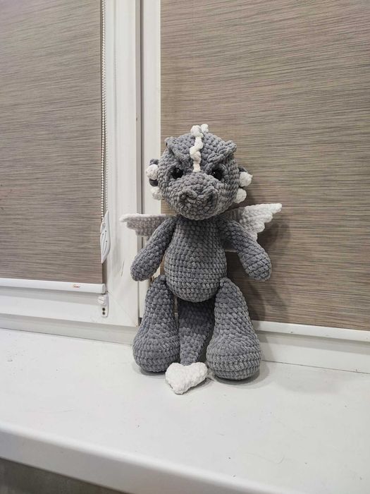 Дракон, дракончик, вязаный с плюшевой пряжи, размер 36см.