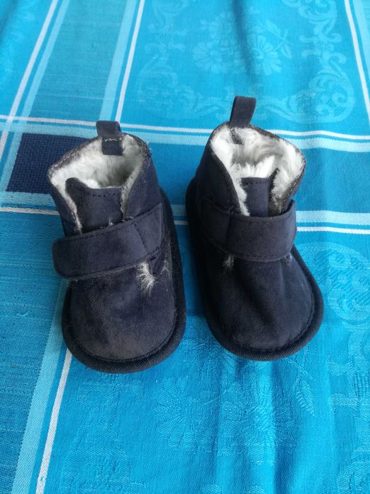 Pantufas botas sapatos bebe da Essentials