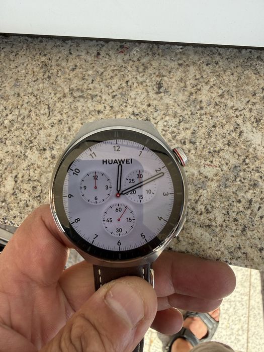 Huawei Watch 4 Pro - igual a novo - titanio e safira