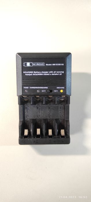 Автоматичний імпульсний зарядний пристрій MW 8168 GS для NiCd NiMh