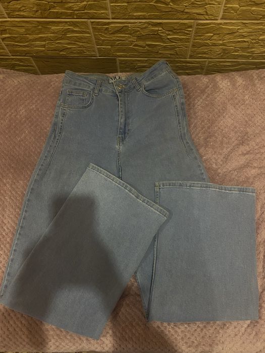 Жіночі джинси прямі