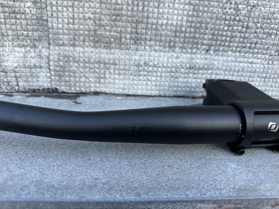 Guiador btt marca syncros fraser 2.0 com avanço