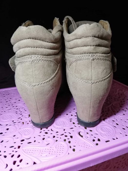 р.39 Снікерси  Graceland чобітки кросівки