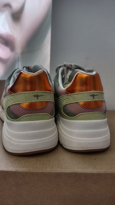 Tamaris zamszowe sneakersy damskie rozmiar 39