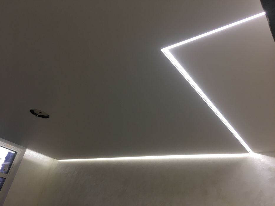 Натяжные потолки,Натяжні стелі.