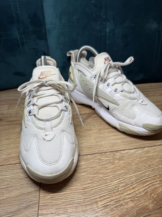 кросівки Nike Zoom 2K