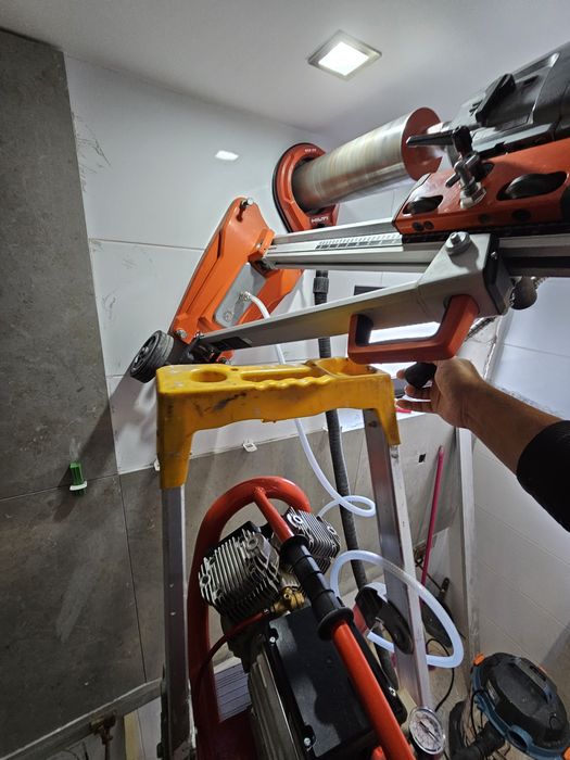 Carotes em granito e betão