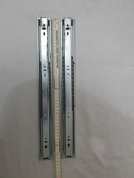 Направляющая шариковая  для мебельных полок.