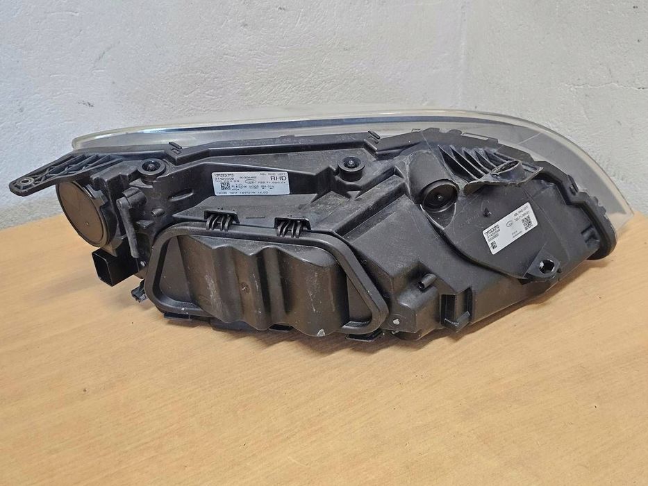 Reflektor lewy xenon Abl volvo V40 2012--2017 anglik 3142.0009