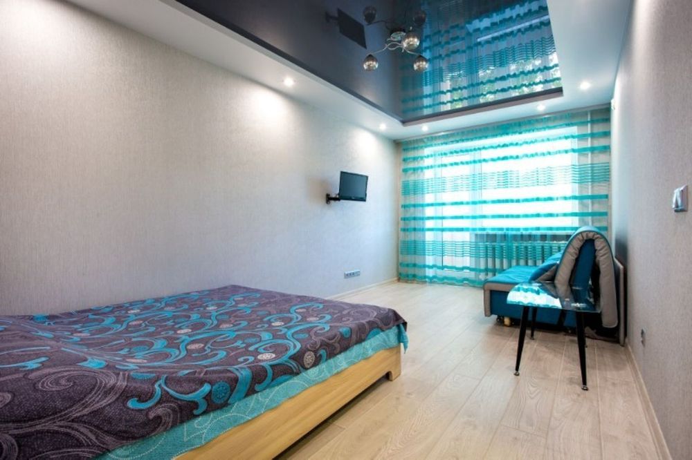 Свою хорошую 1 к/к, авто, ЖД вокзалы