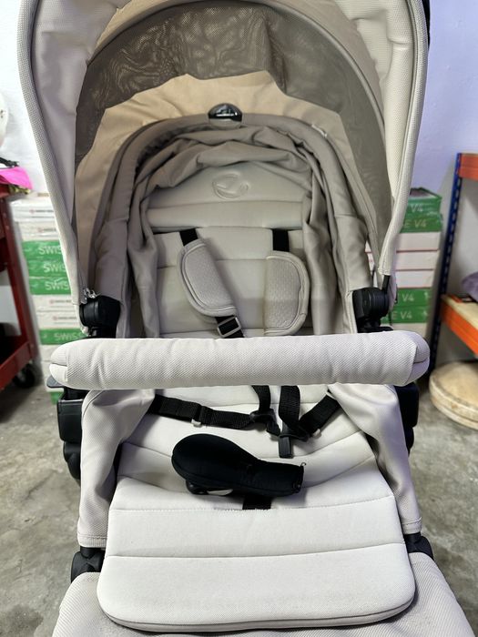 Carro de bebe Jané Matrix cross walk em muito bom estado