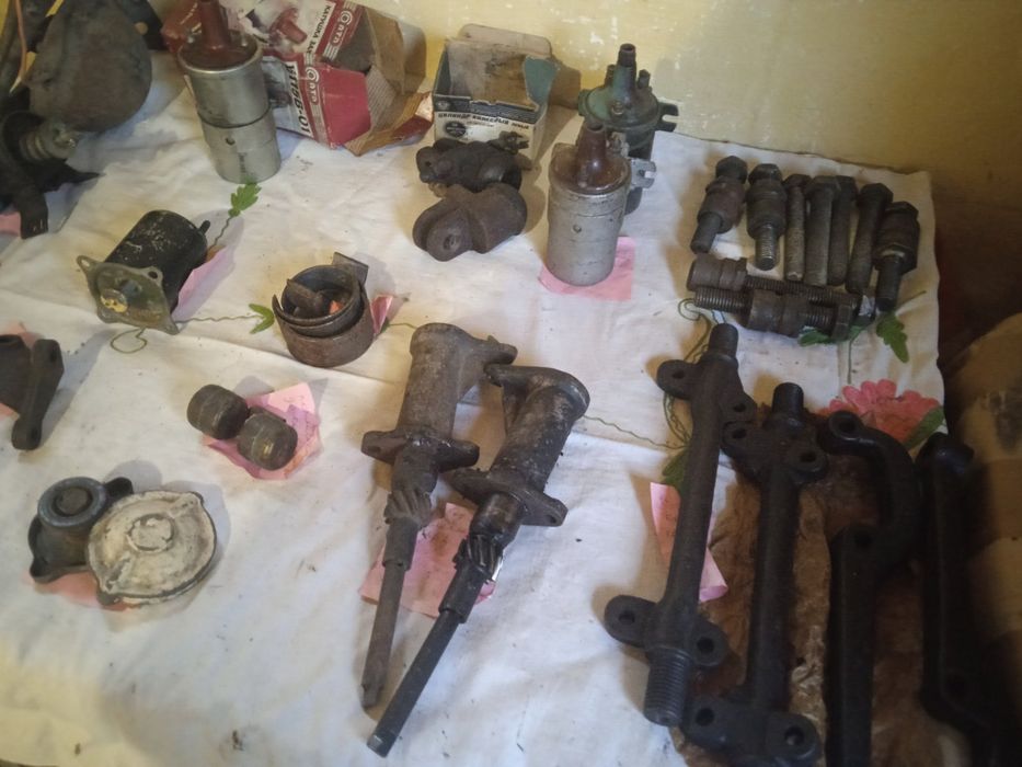 ГАЗ 21 Волга запчасти коленвал с поршнями