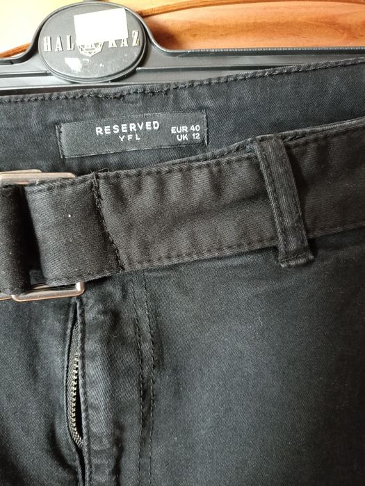 Dżinsy Reserved czarne 40