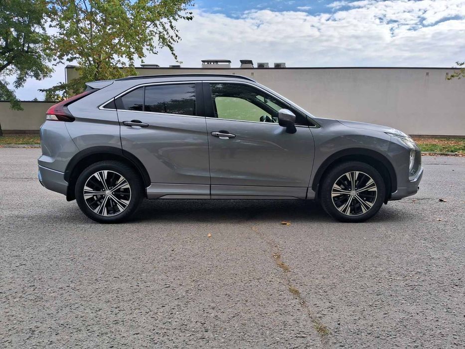 Продам Mitsubishi Eclipse Cross 2022 года.