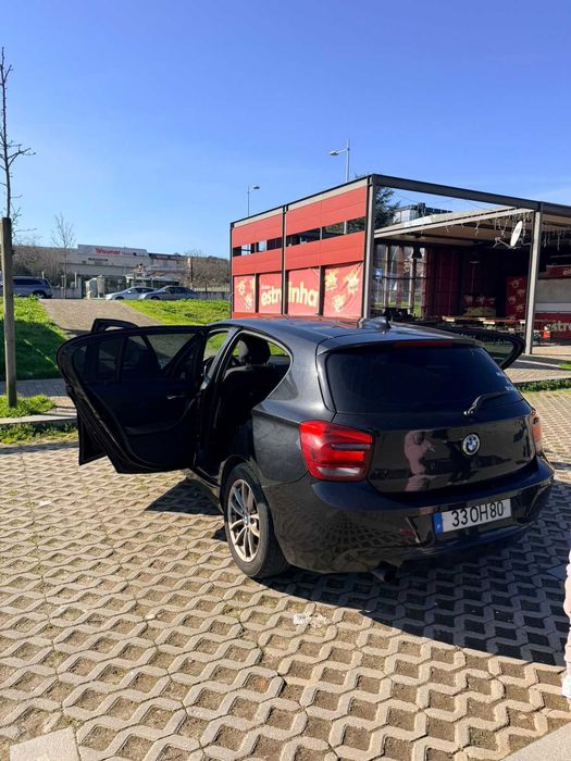 BMW 116d Sport 2014 1.6 Diesel Caixa 6