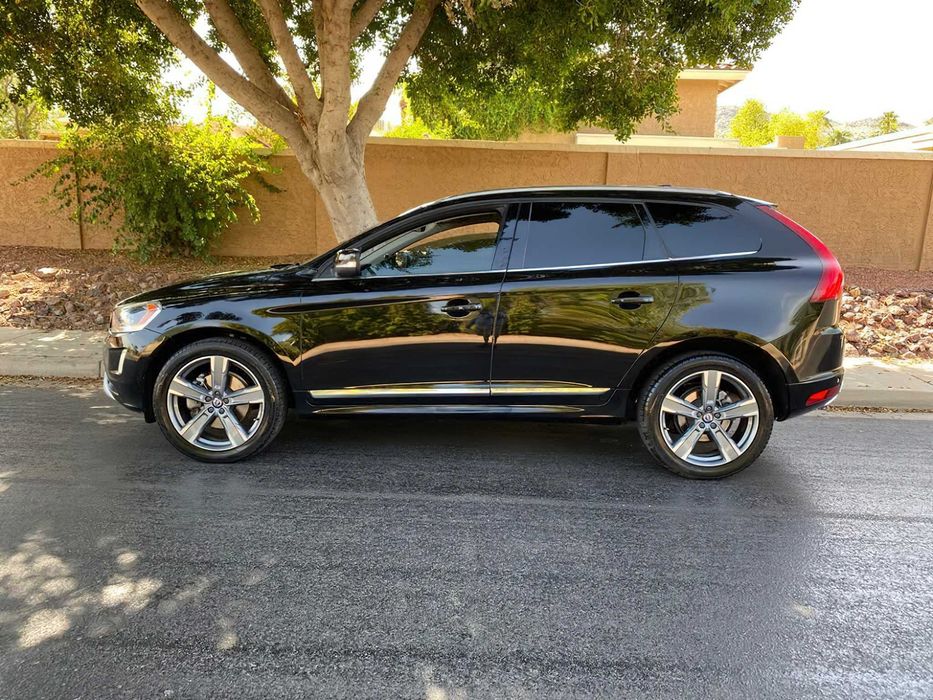 Volvo XC60      2016