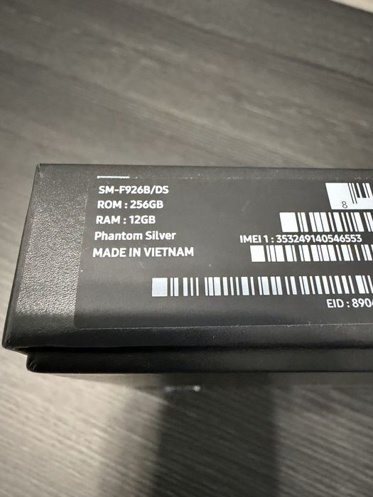 Samsung Galaxy Z Flip 3 + Galaxy Watch 4