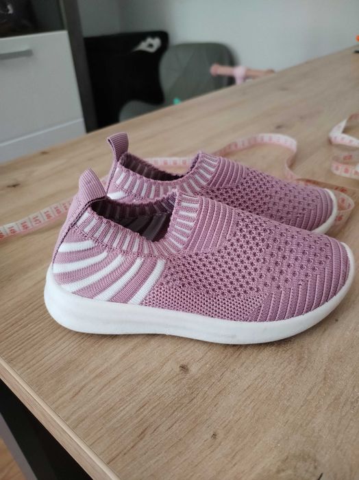 Buty sportowe dziewczynka 25 26