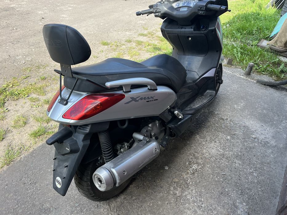Yamaha X-max 125