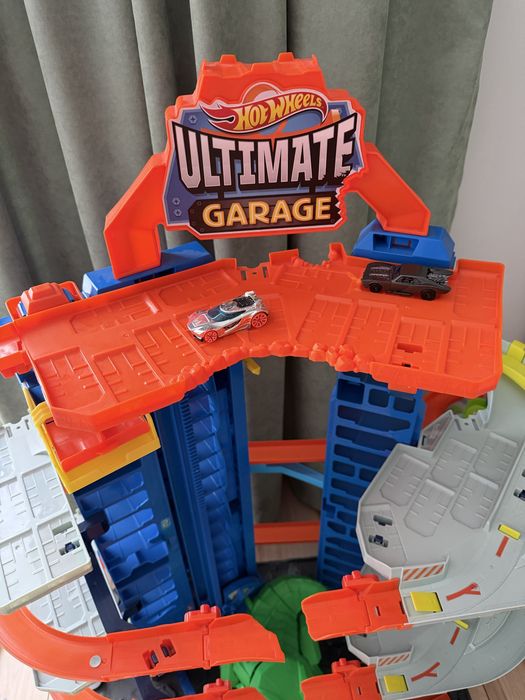 Hot Wheels City Mega Garaż T-Rexa jak nowy!
