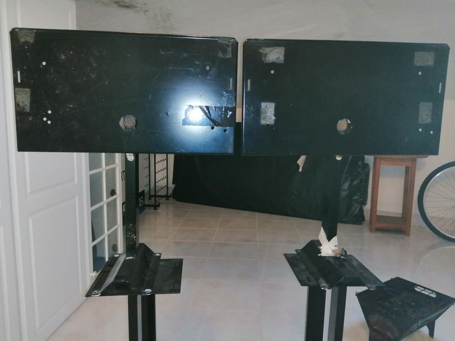 TV and Speaker Column Mounts64751015820930121