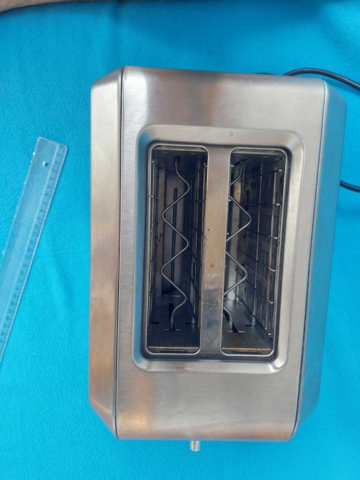 Тостер DELONGHI CTH 2023 дизайнерський, гарний стан