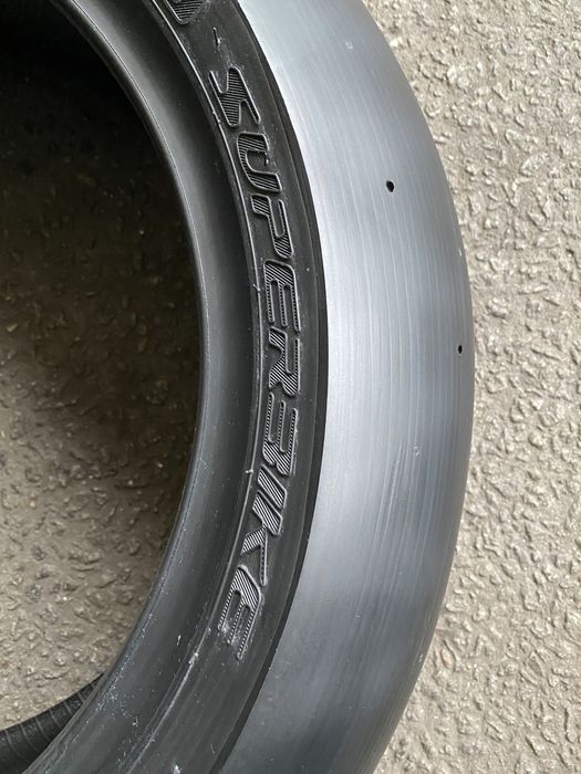 Pneus Slick Moto - Pirelli e Dunlop 120/70/17 - 195/75/17 - 200/65/17