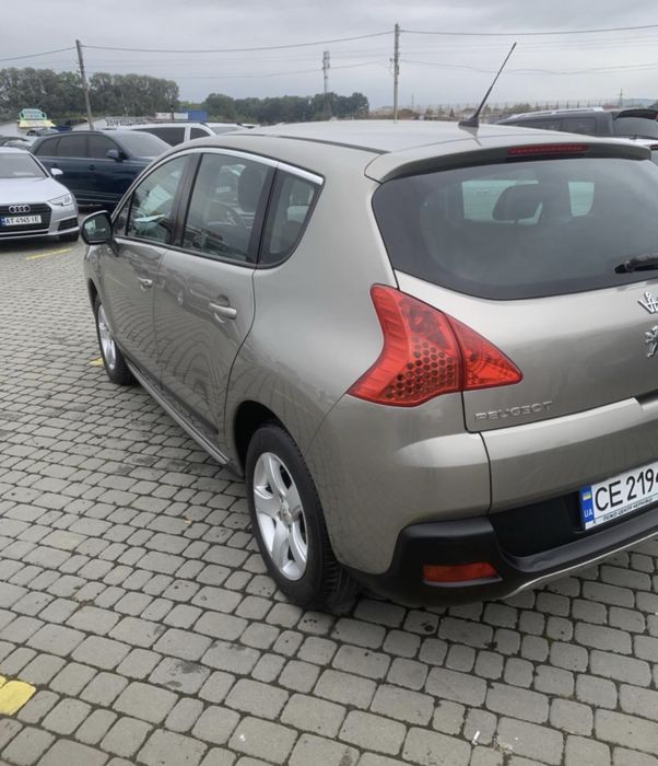Peugeot 3008 2012