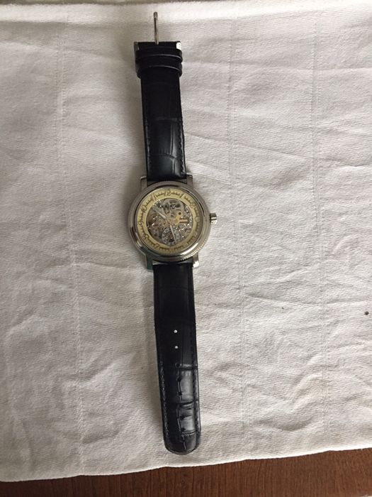 Relogio akribos homem