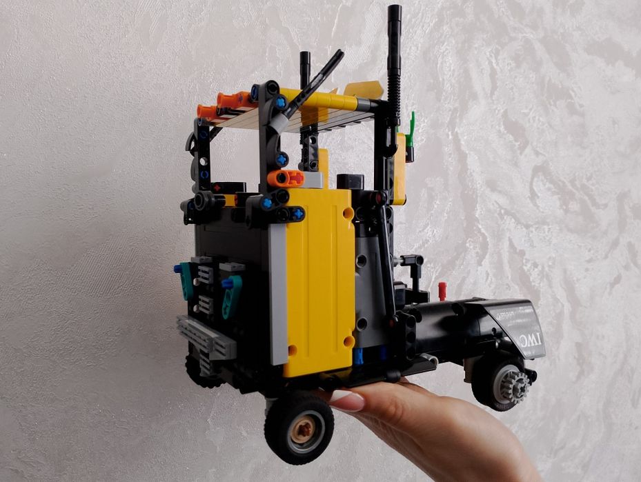 Продам фуру DAF з лего