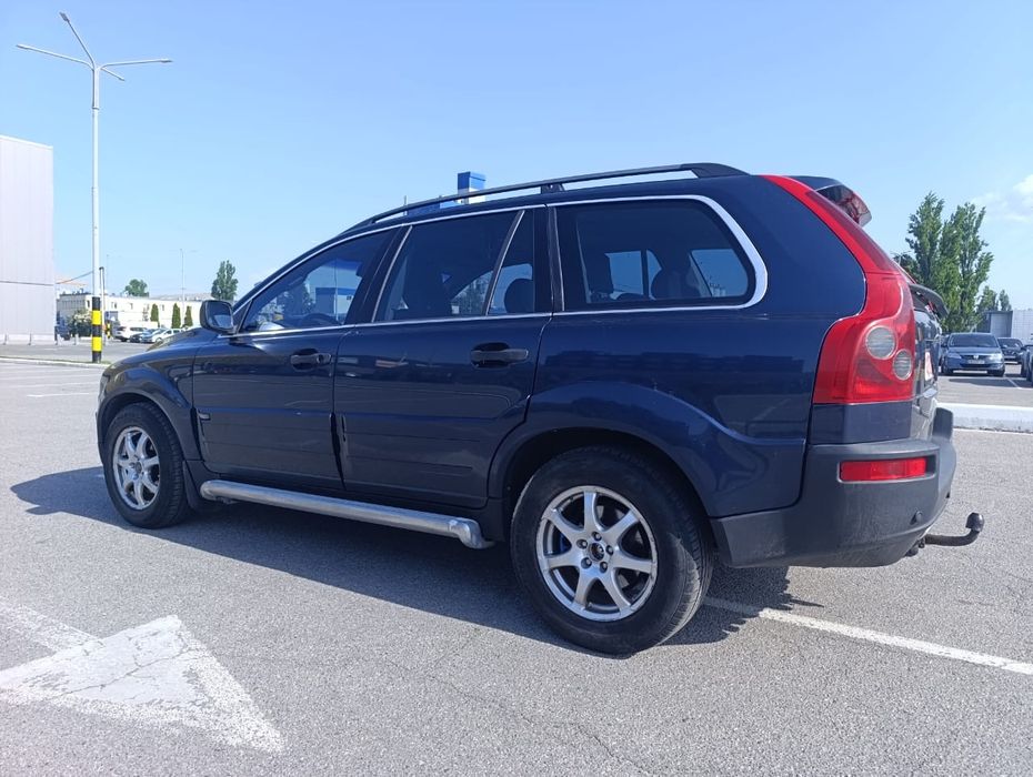 Volvo XC90 2003 года
