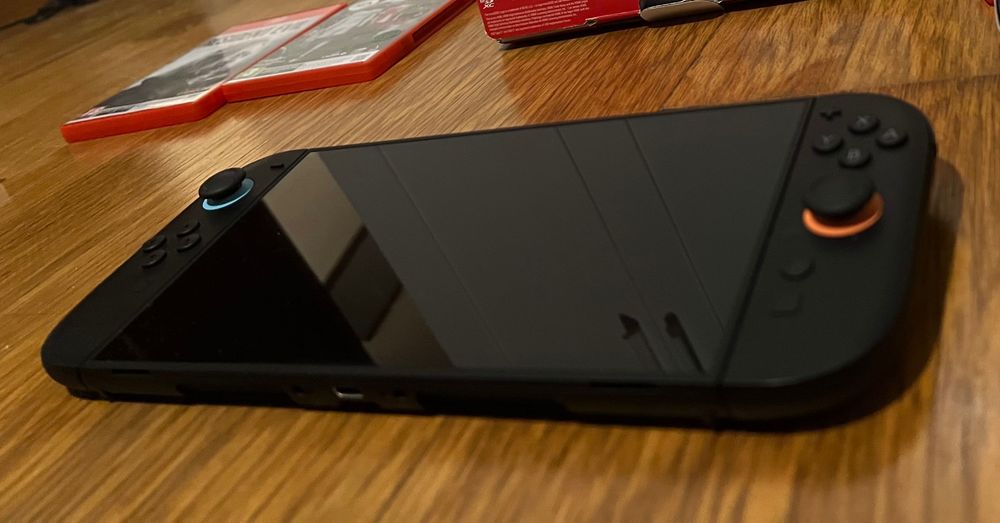 Nintendo Switch 2 NOVO com extras e jogos. Vendo e troco