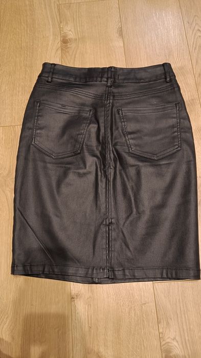Spódnica z imitacji skóry Reserved 38