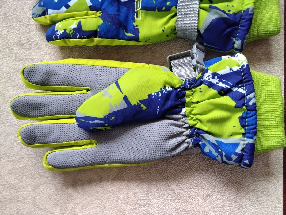 Rękawiczki Nike Puma Adidas Reebok 4F