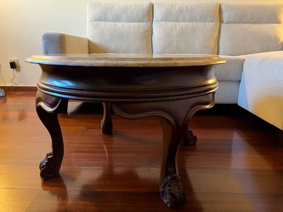 Mesinha de Centro em Mármore e Madeira