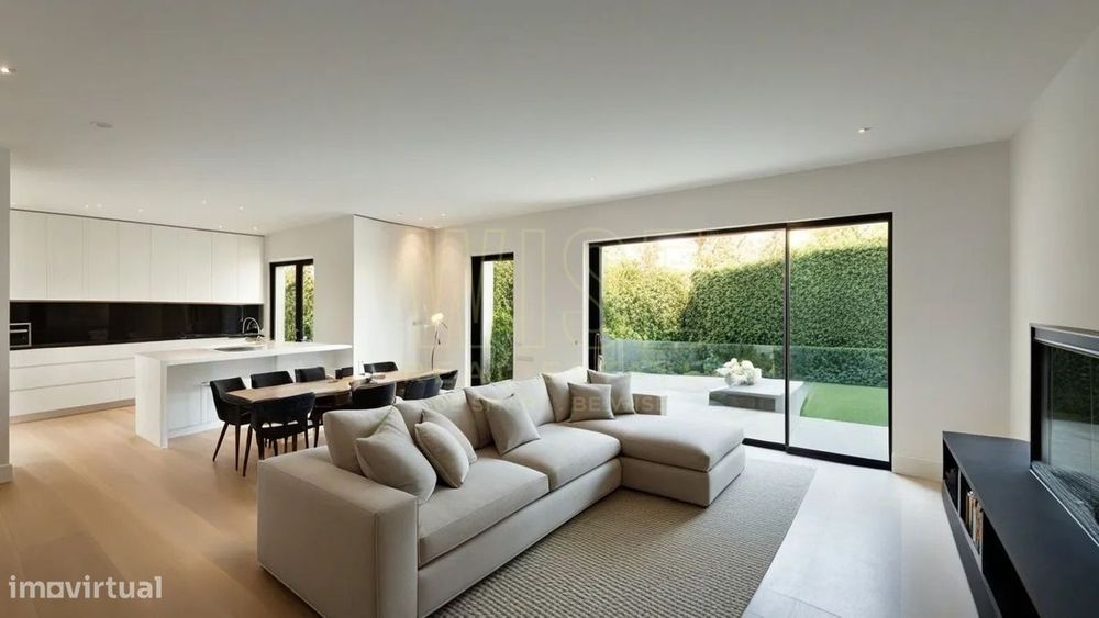 T4 Apartment
