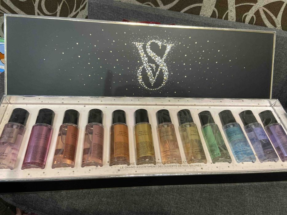 Подарунковий набір Вікторія сікрет 12 в 1. Парфумований спреї Victoria