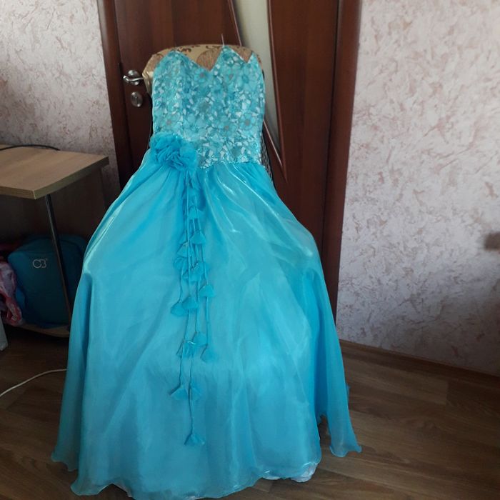 Платье. Нарядное , вечернее платье.